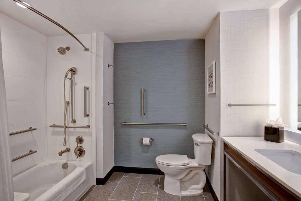 Hilton Garden Inn Summerville - photo 20