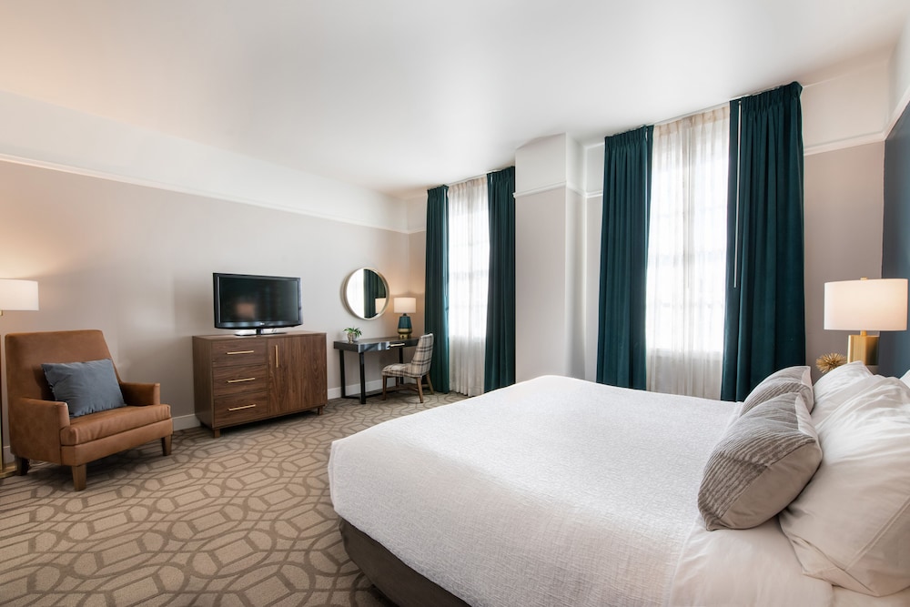 Magnolia Hotel Omaha - photo 24