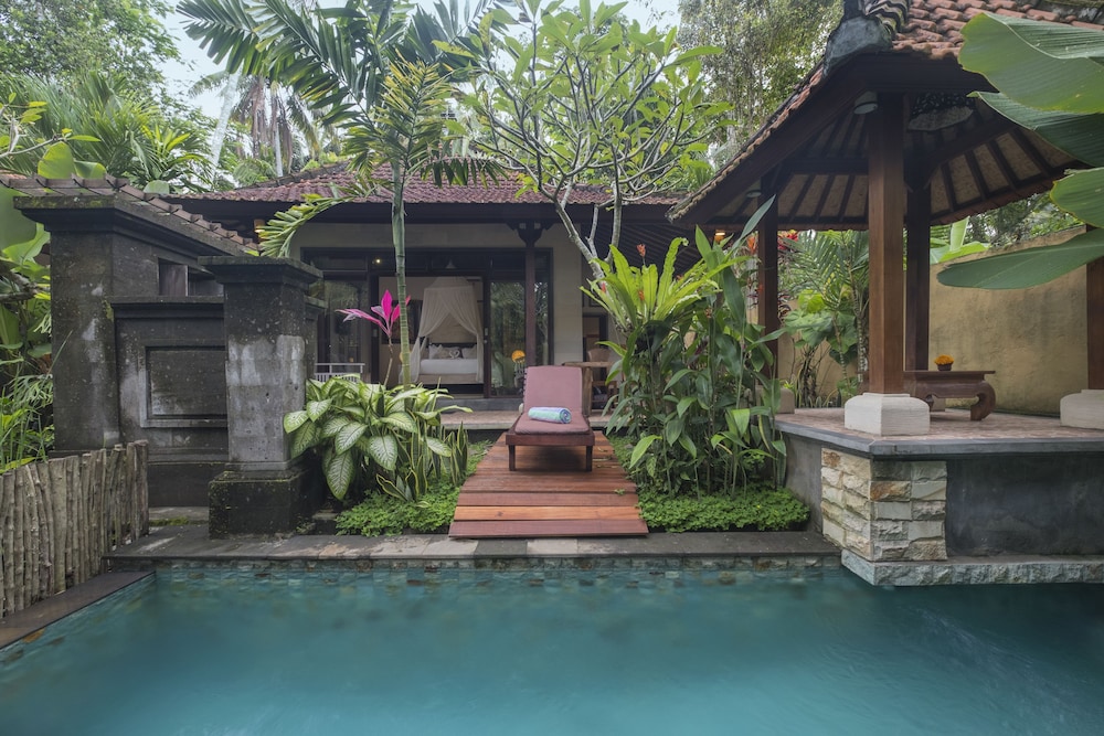 Segening Villa — 4-Star Luxury Hotel in Ubud, Indonesia