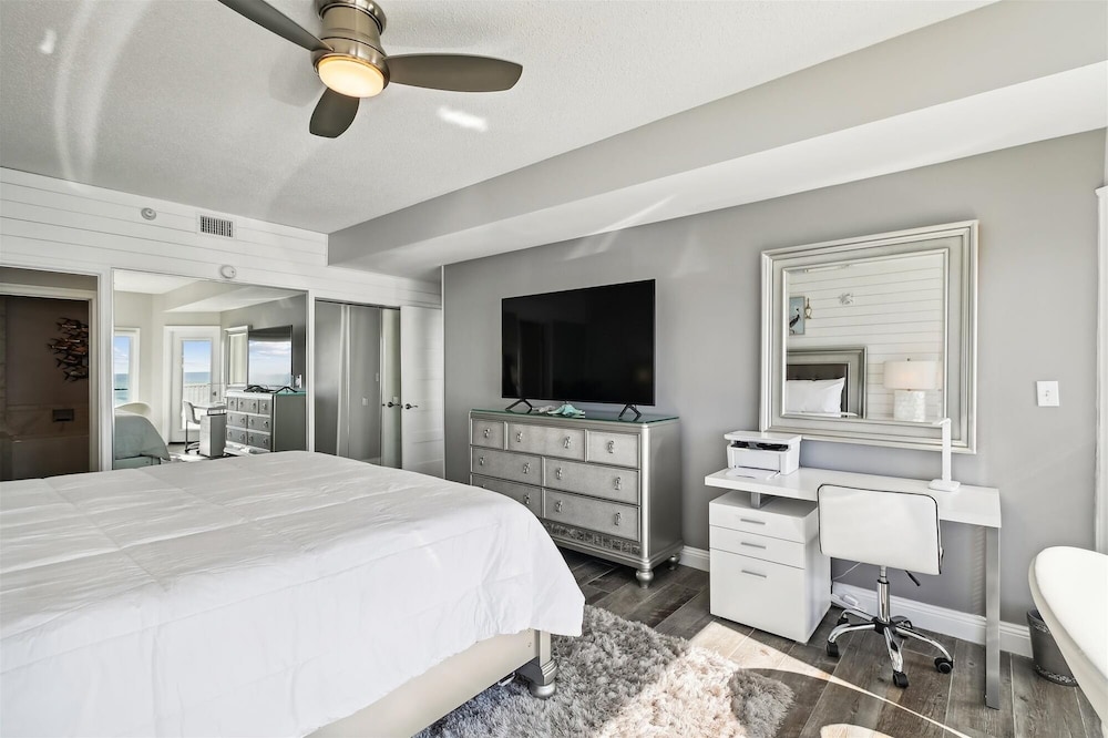 Waterview Towers 732 3 Bedroom Condo by RedAwning - photo 4