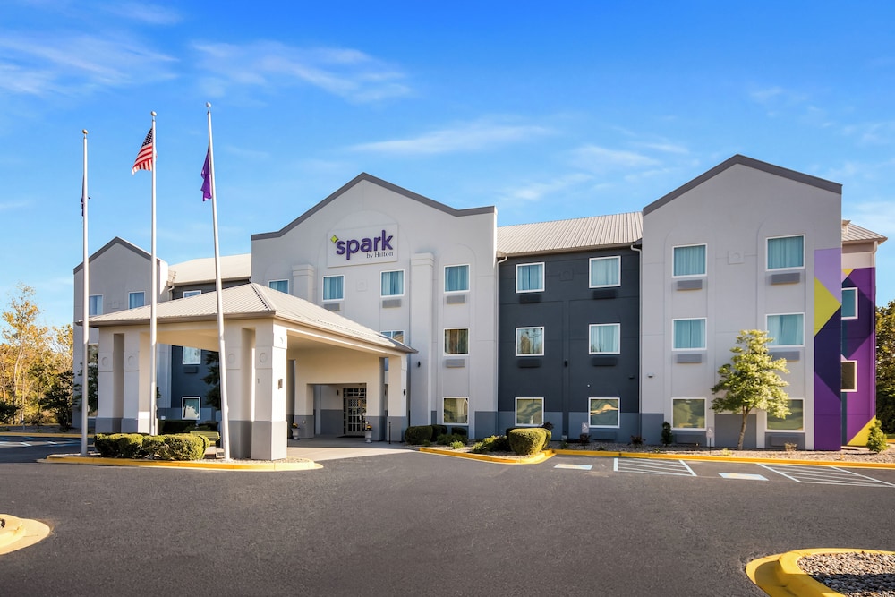Spark by Hilton La Grange in La Grange, United States