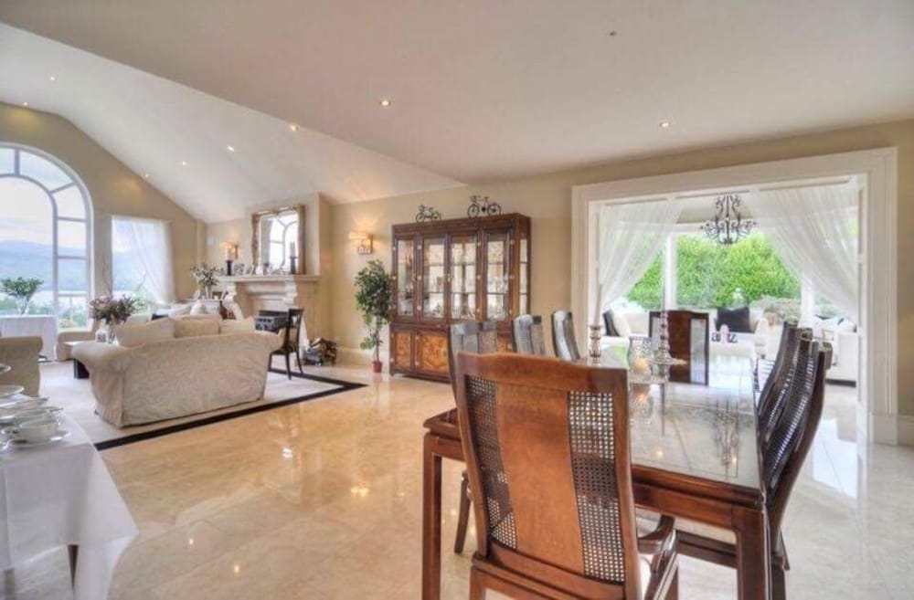 Lakeview Lodge Bed and Breakfast — 4-Star Luxury Hotel in Blessington, Republic of Ireland