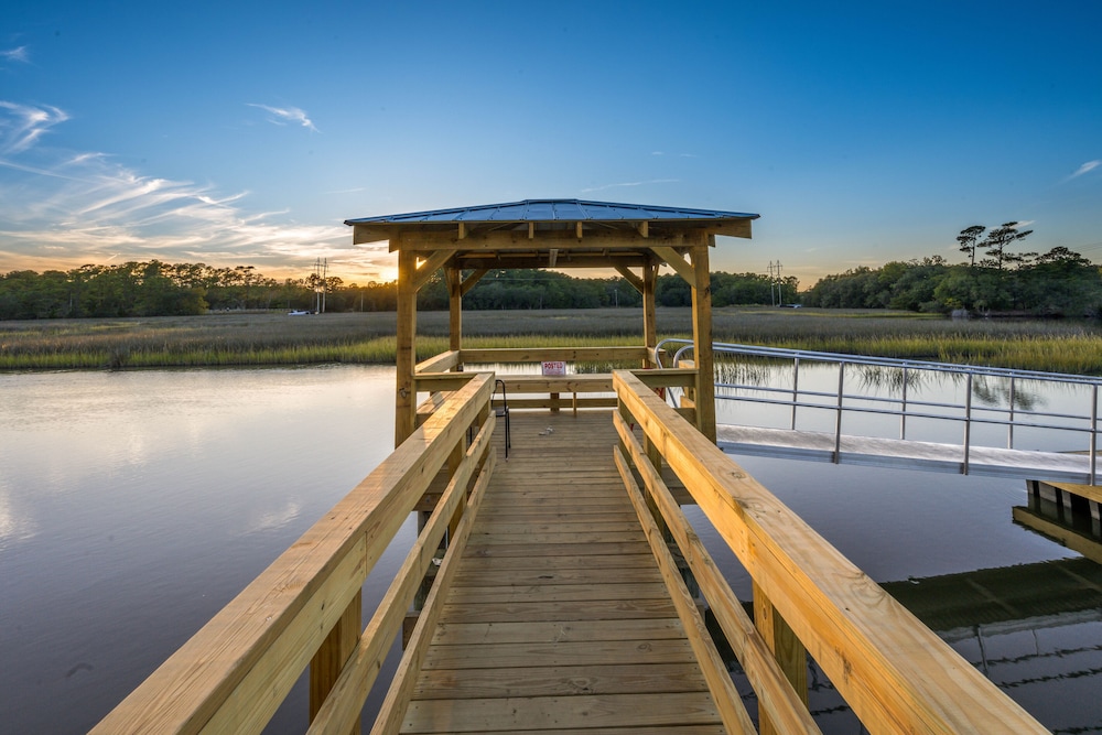 Creekside Lands Inn - photo 28