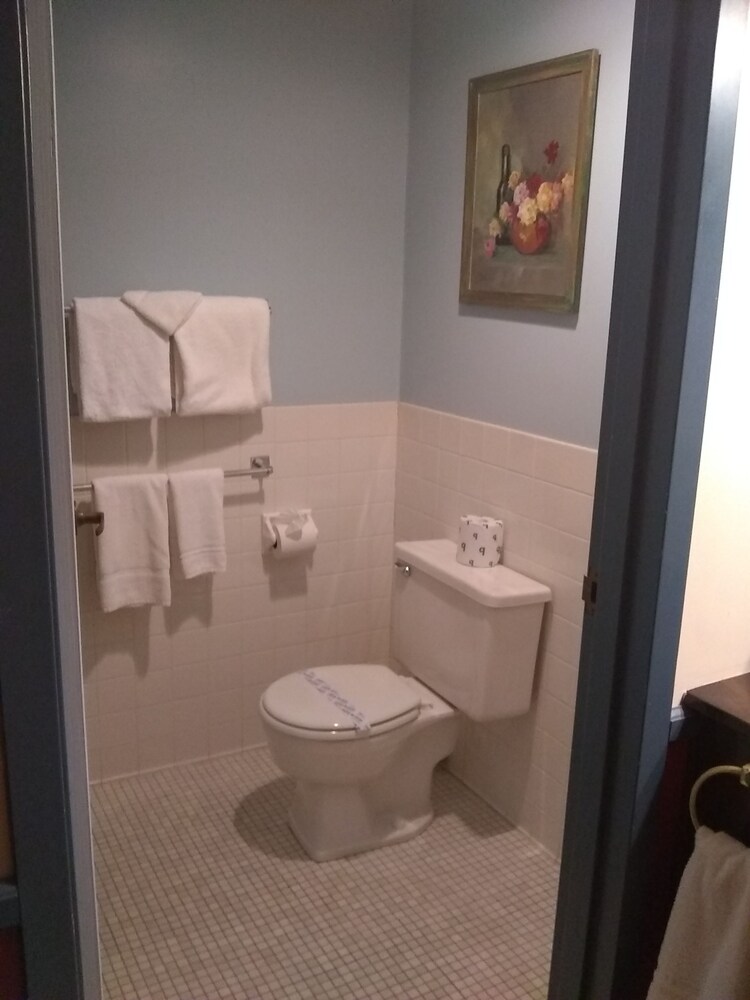 The Charles Inn at Vacationland Inns - photo 76