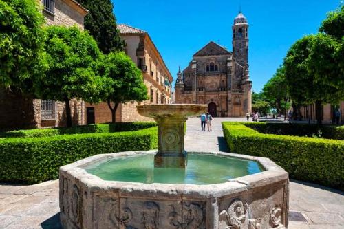 Centro Historico 3 Dormitorios - carbon neutral hotel in Ubeda