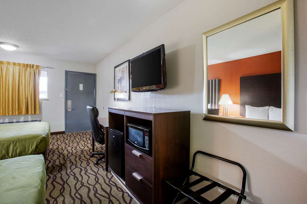 Quality Inn Columbus East - photo 22