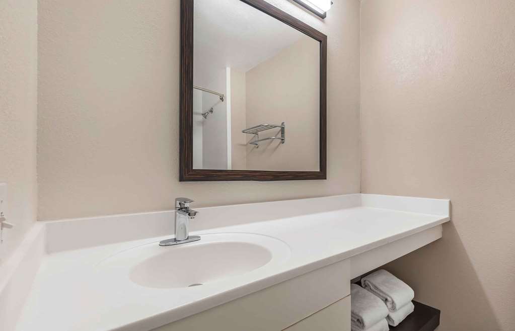Extended Stay America Suites DC Alexandria Eisenhower Ave - photo 26