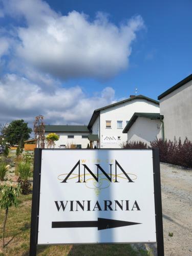 Winnica Anna Noclegi — hotel in Krosnice