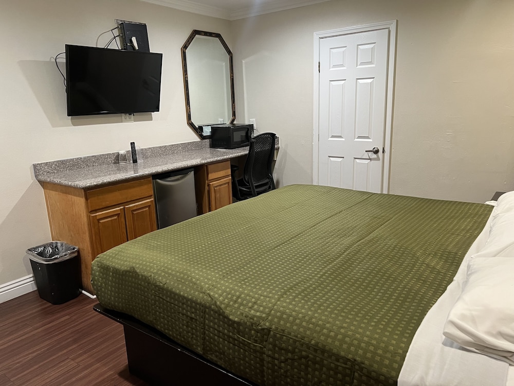 Harris Motel - photo 14