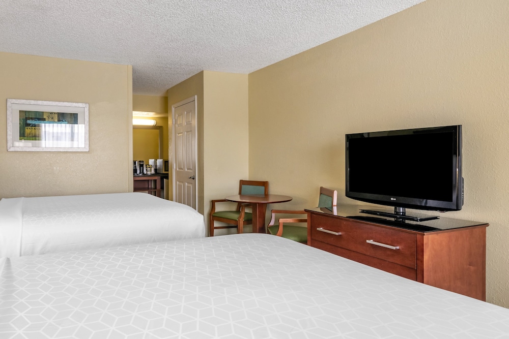 Holiday Inn Resort Orlando Lake Buena Vista by IHG - photo 28