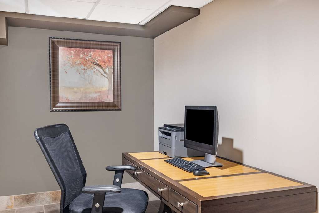 AmericInn by Wyndham Apple Valley - photo 16