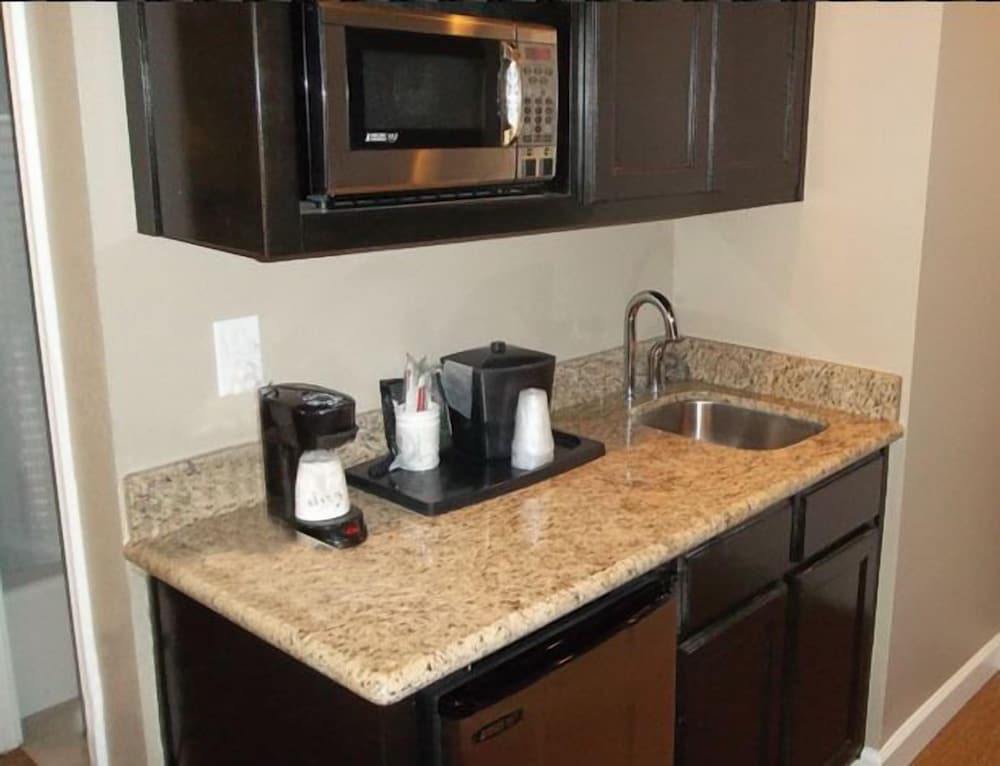 Black Gold Inn - photo 21