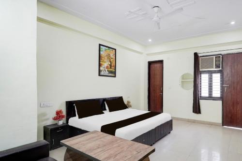 Hotel O Tree Inn - last minute hotel in Noida