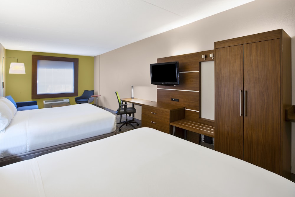 Holiday Inn Express & Suites Manchester by IHG - photo 7