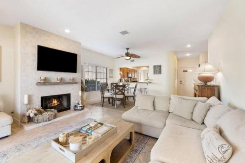 Home Sweet Home W Resort Amenities — Palm Desert