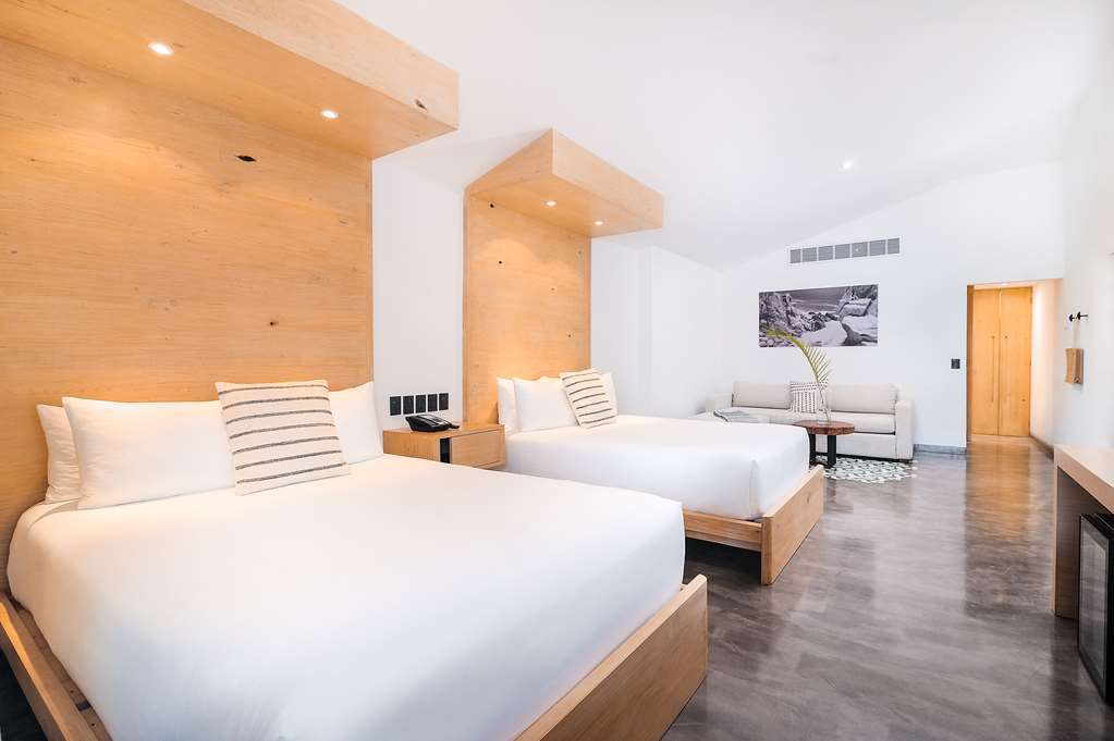 Deluxe Double Suite Bahia Hotel & Beach House