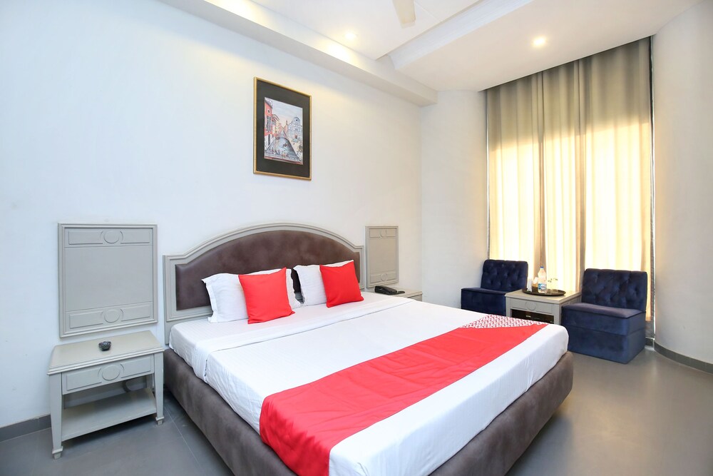 Oyo 23498 Hotel Jane Royale — Phillaur