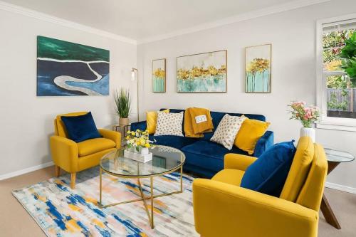 Hidden Getaway Family House UW Children Hospital — 4-Star Luxury Hotel in Seattle, United States