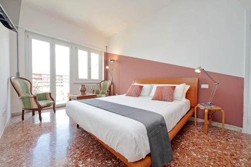 Comfy home for family next to Metro — 4-Star Luxury Hotel in Rome, Italy