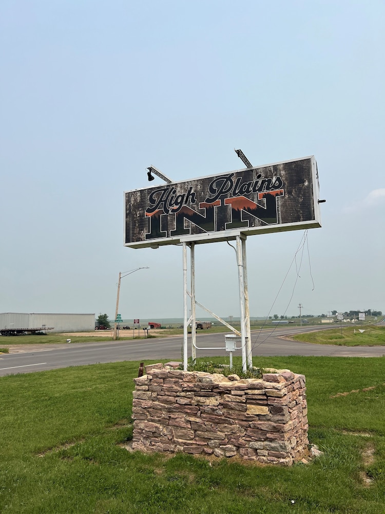 High Plains Inn - photo 10