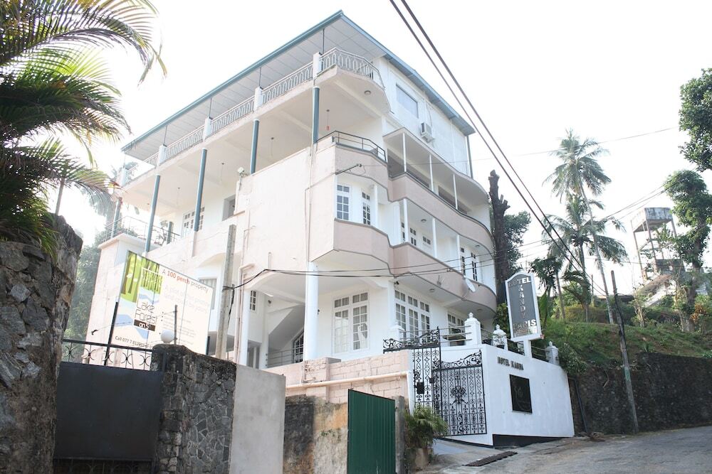 Oyo 442 Kanda Uda - carbon neutral hotel in Kandy