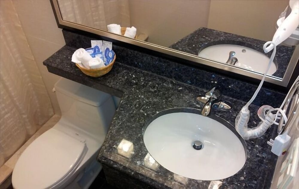 Hotel Bliss - photo 27