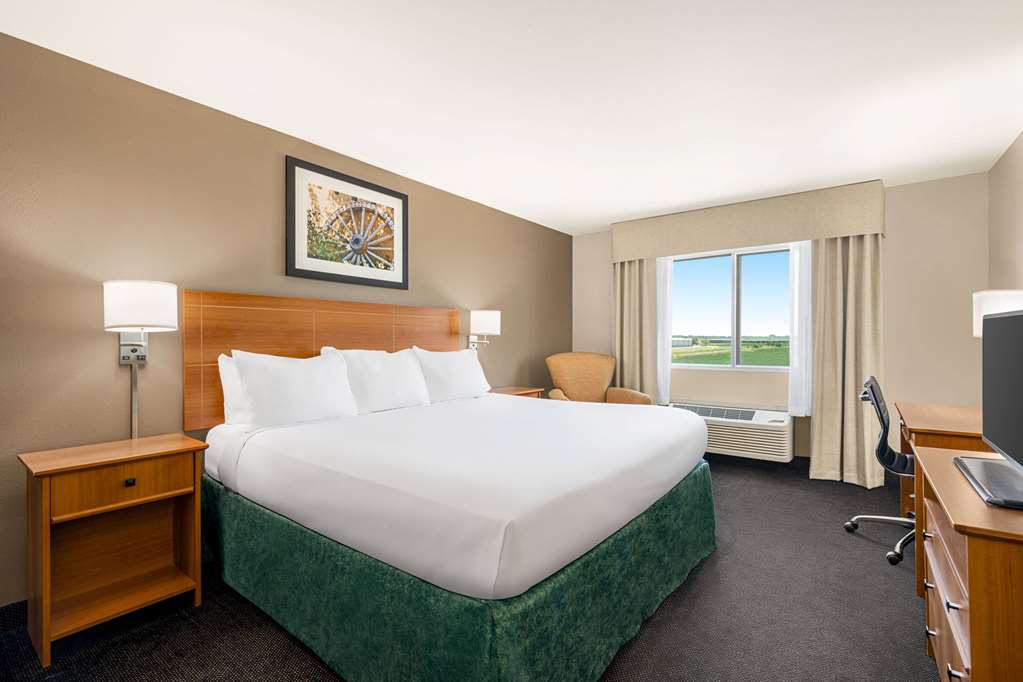 Baymont by Wyndham Fremont - carbon neutral hotel in Fremont