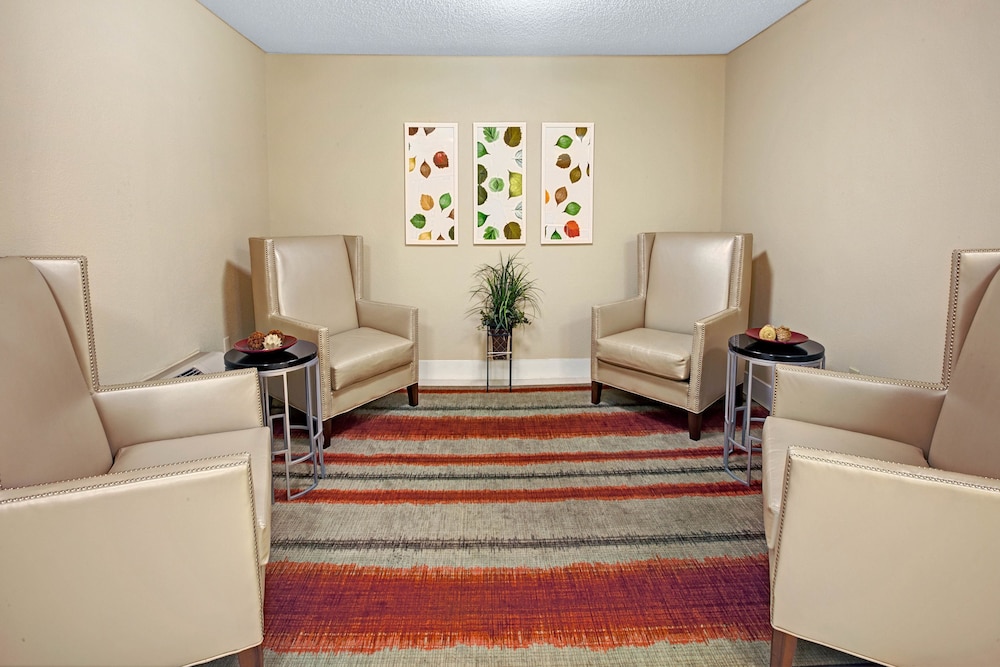 MainStay Suites Chicago Schaumburg - photo 7