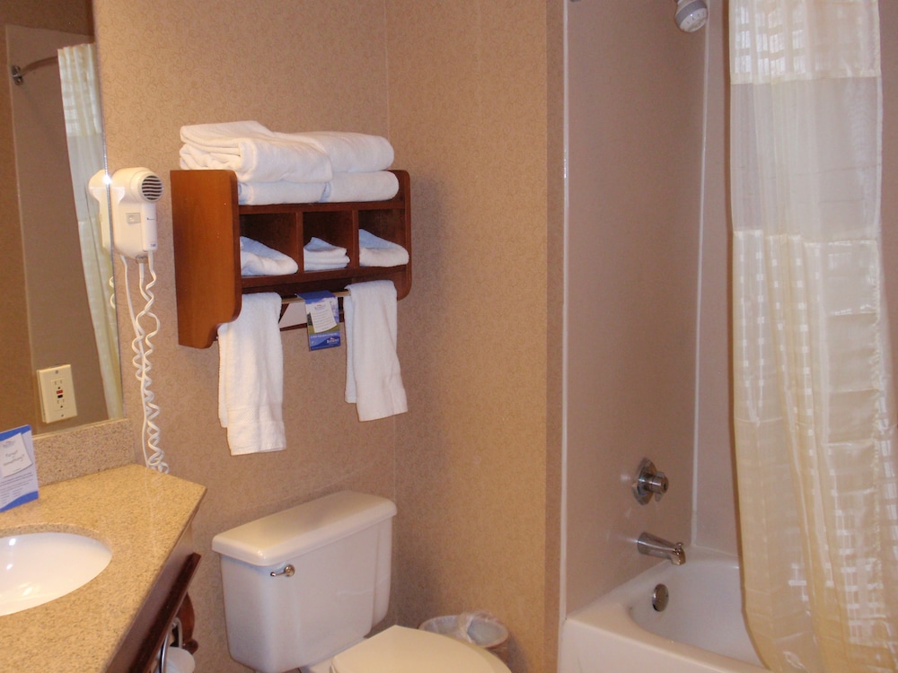 Baymont by Wyndham Lewisville - photo 21