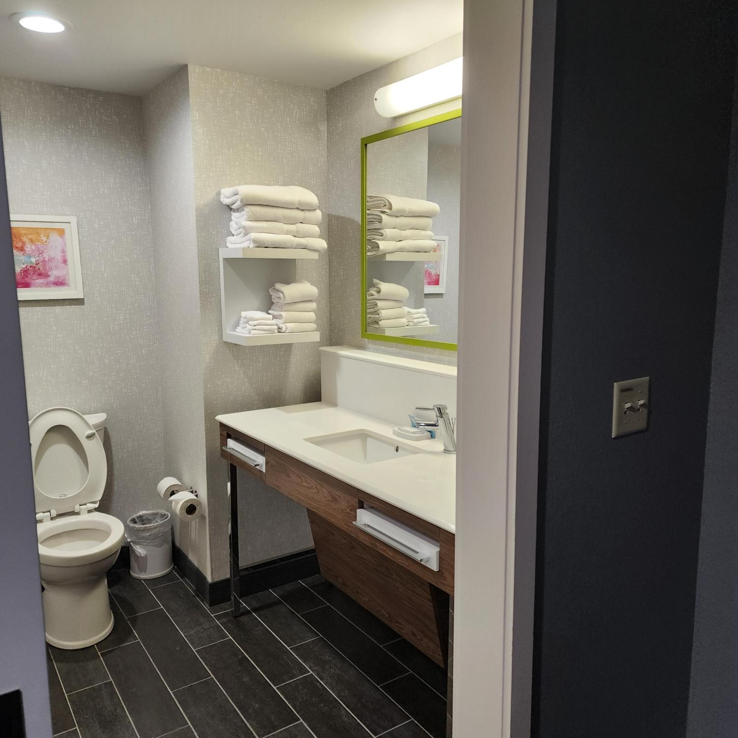 Hampton Inn & Suites Pittsburgh New Stanton - photo 18