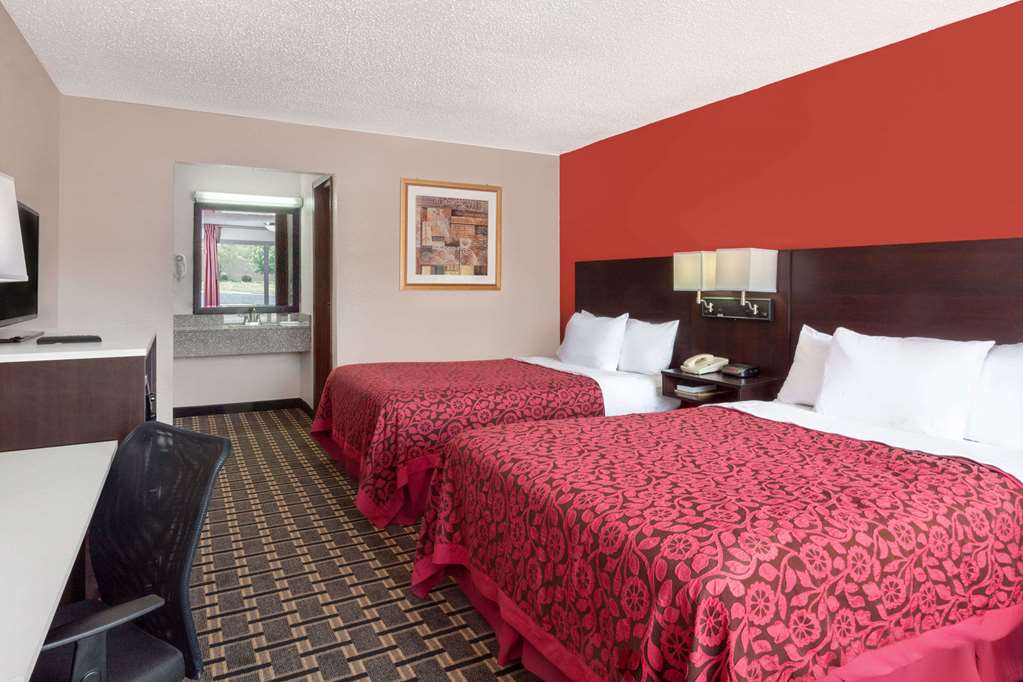 Days Inn by Wyndham Cullman - photo 13