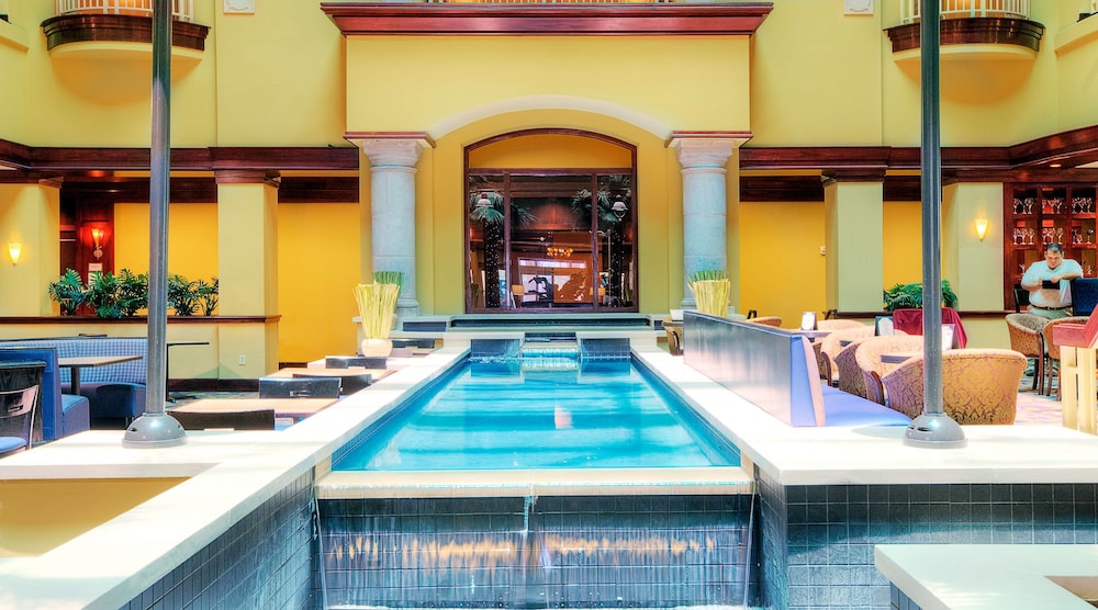 Embassy Suites by Hilton Laredo - photo 2