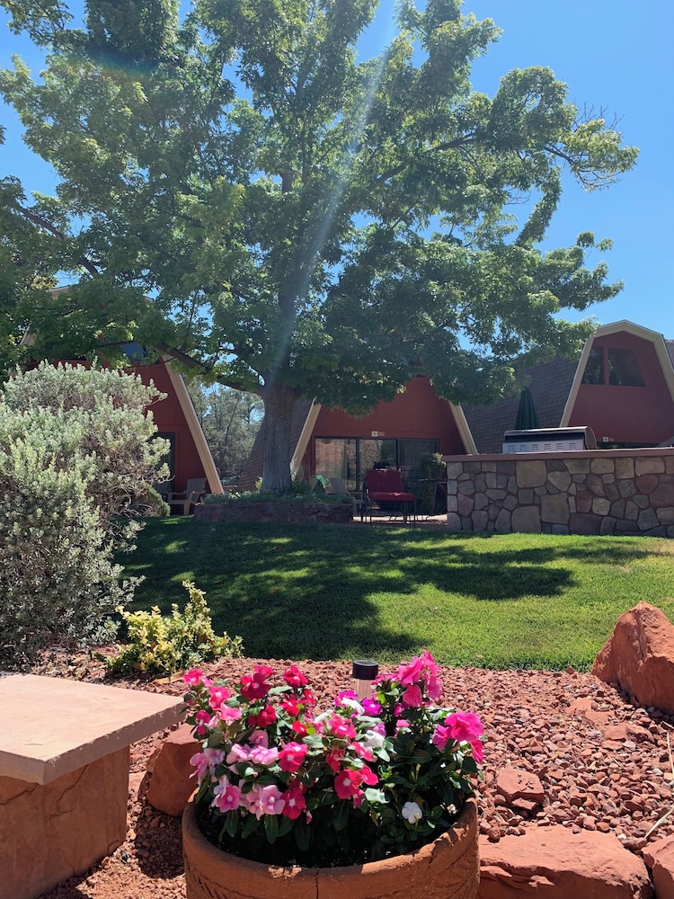 Red Agave Resort - carbon neutral hotel in Sedona