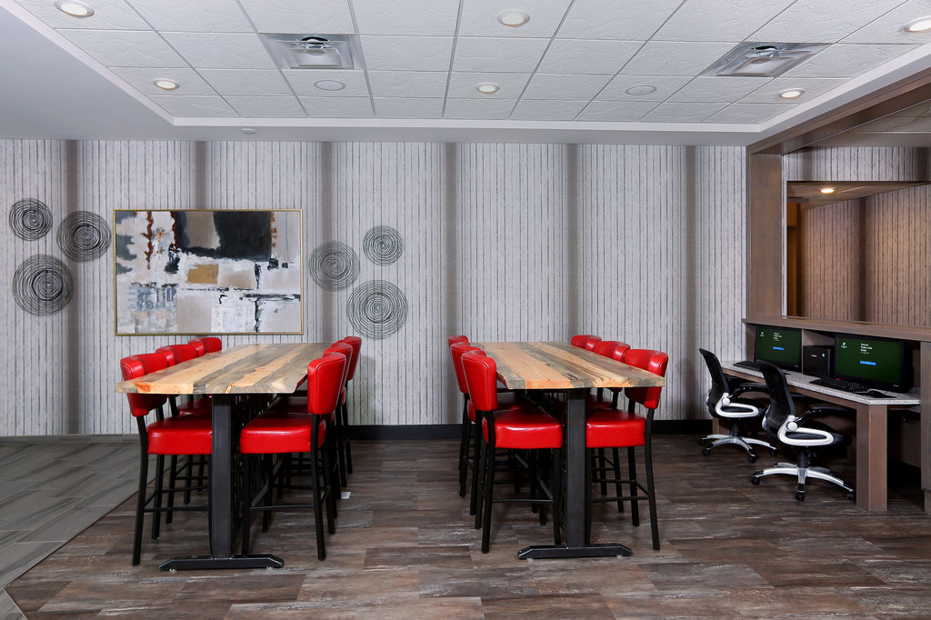 Holiday Inn & Suites Sioux Falls Airport by IHG - photo 43