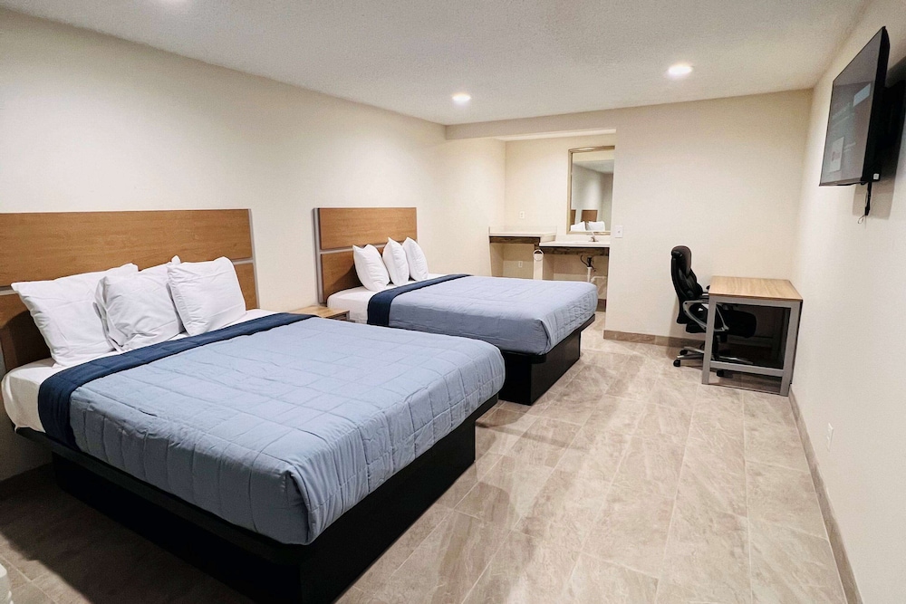 Super 8 by Wyndham Bakersfield CA - photo 4