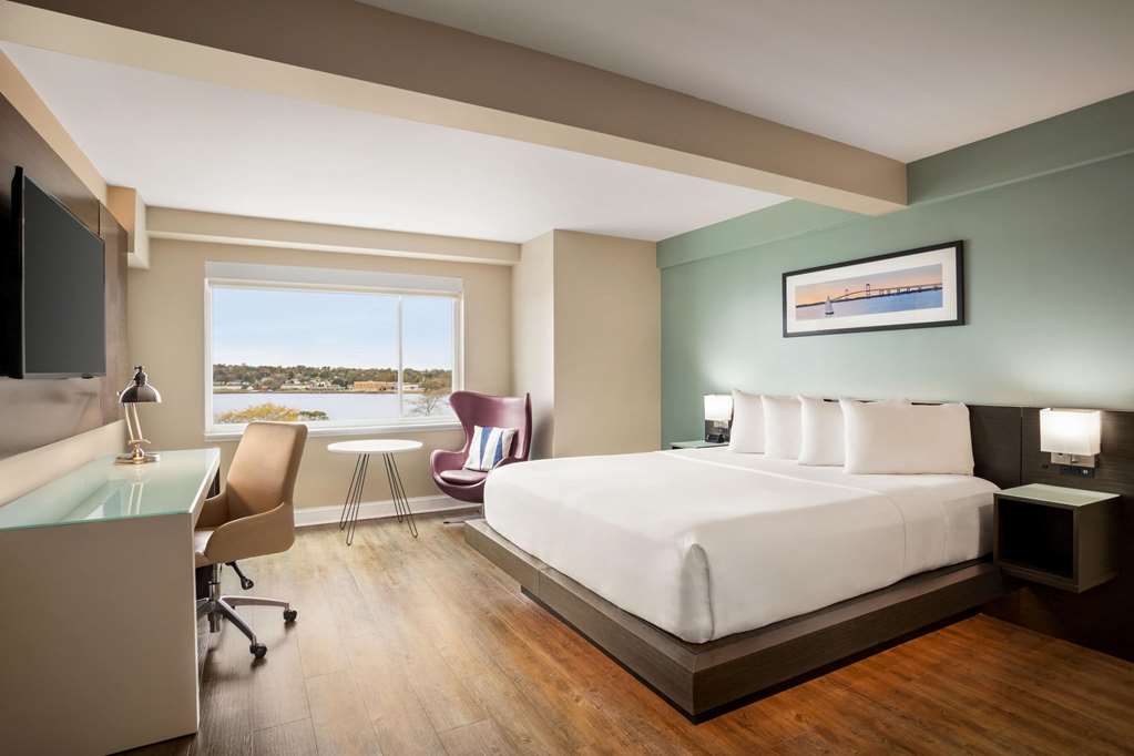Wyndham Newport Hotel - photo 16