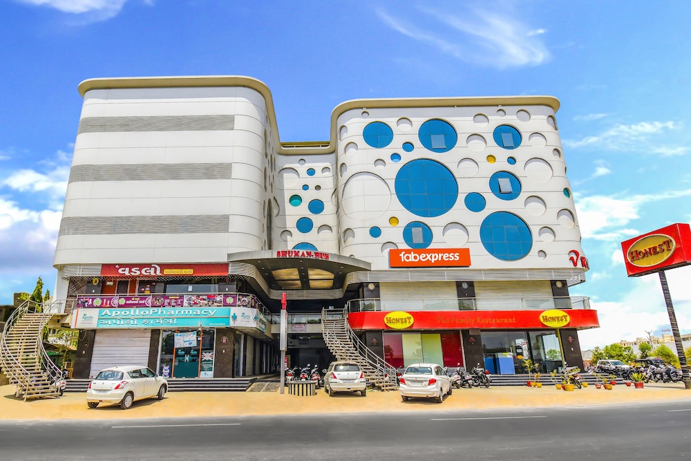 FabExpress Shiv Residency in Vadodara, India