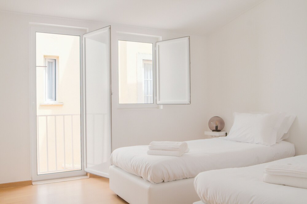 Casas do Olival Apartments — 4-Star Luxury Hotel in Lisbon, Portugal