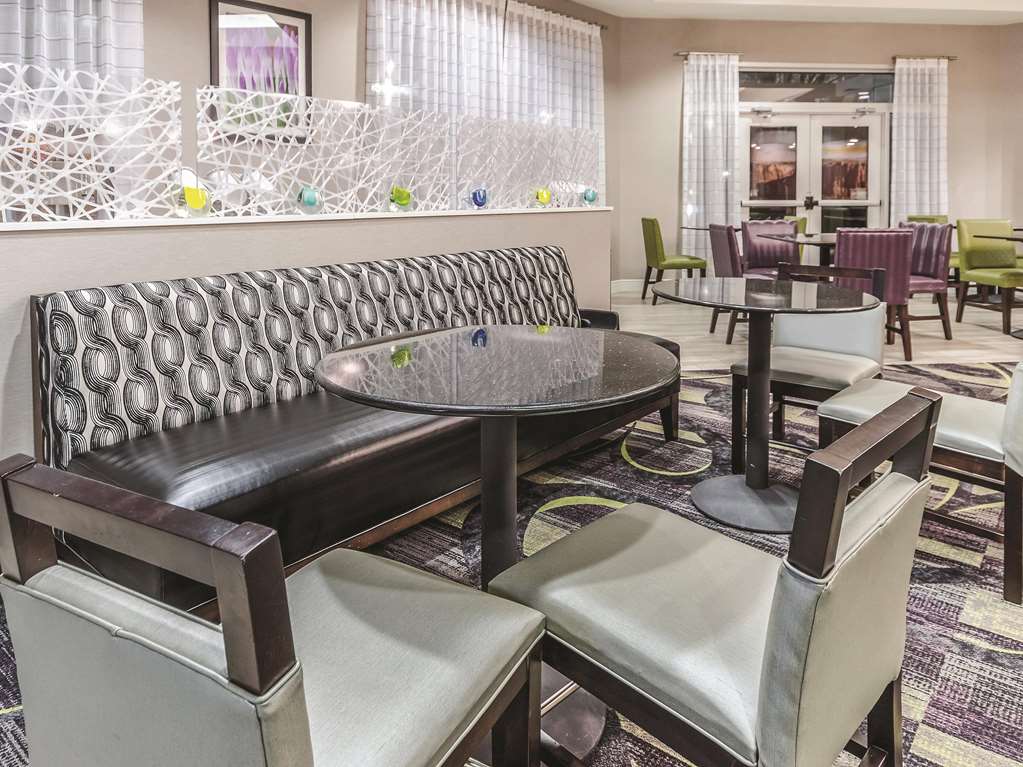 La Quinta Inn & Suites by Wyndham Grand Junction - photo 37