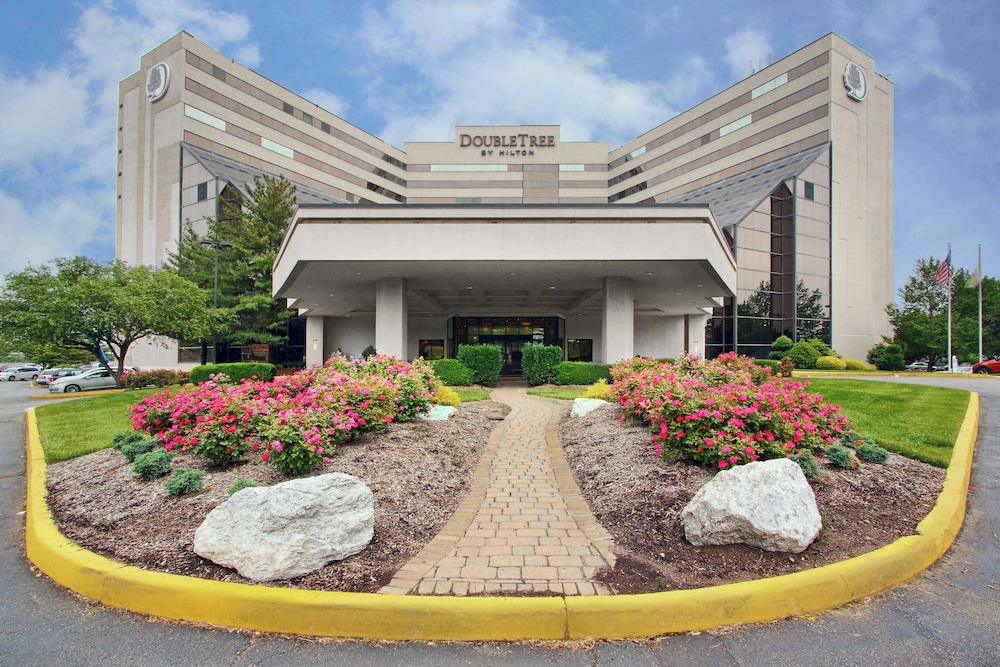DoubleTree by Hilton Hotel Newark Airport - photo 83