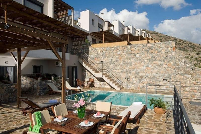 Elounda Black Pearl Villa — 4-Star Luxury Hotel in Agios Nikolaos, Greece