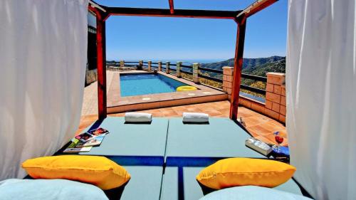 Villa Jarana Competa by Ruralidays — 4-Star Luxury Hotel in Competa, Spain