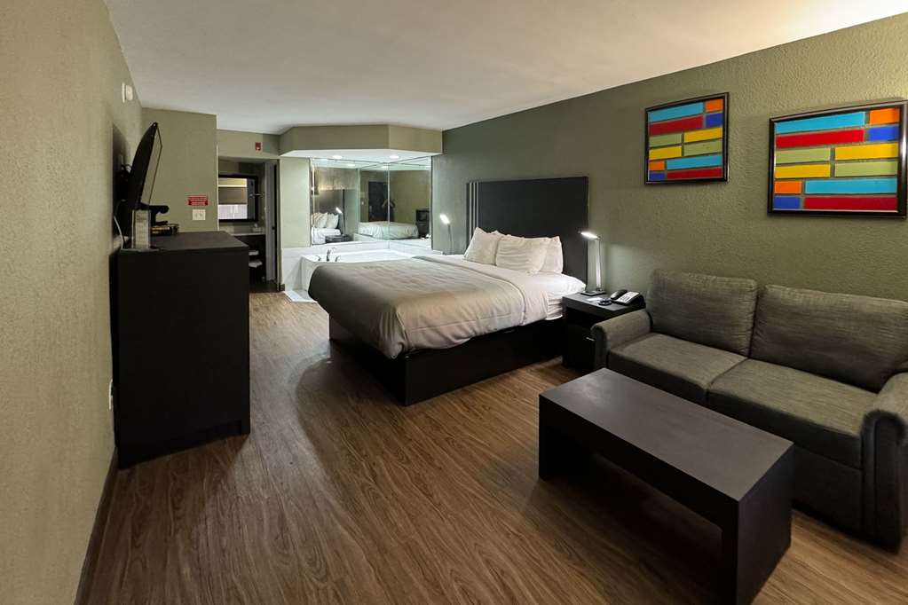 Quality Inn & Suites near Panama City Beach - photo 15