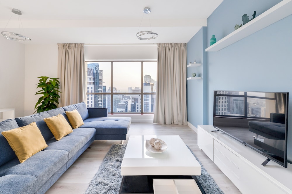 Luxury JBR Marina View 5 Beach Resorts Access — 4-Star Luxury Hotel in Dubai, United Arab Emirates