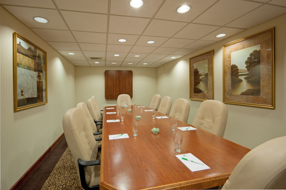 Holiday Inn Portsmouth by IHG - photo 35