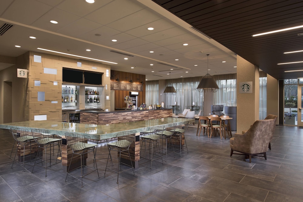 Courtyard by Marriott Atlanta Alpharetta Avalon Area - photo 2