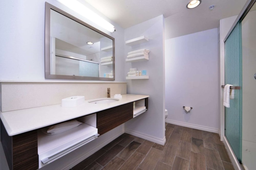 Hampton Inn Leavenworth - photo 16