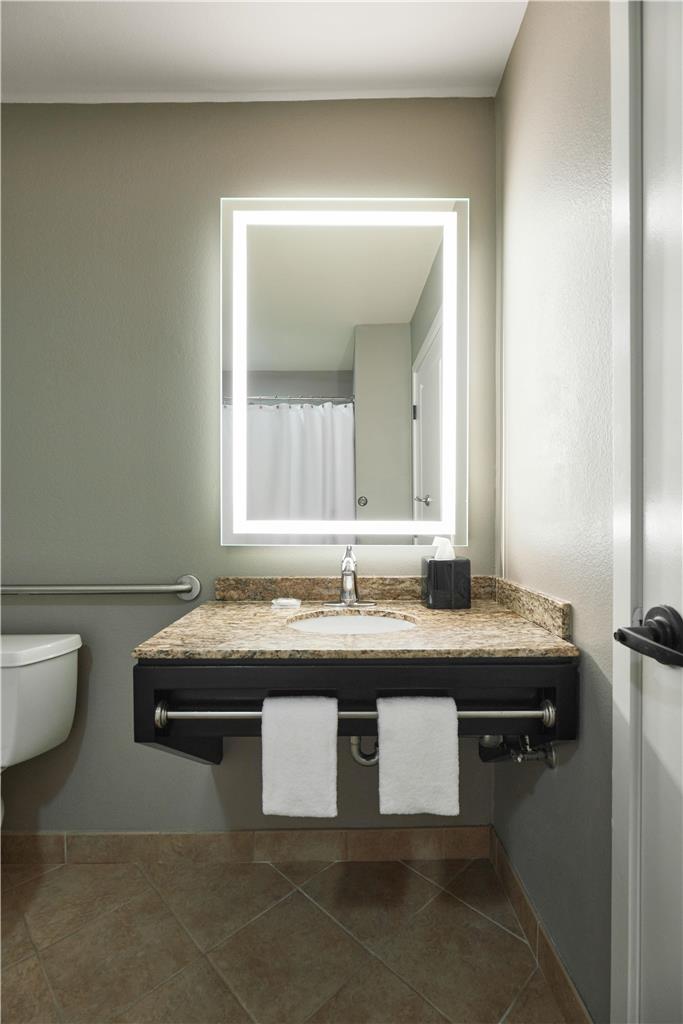 Hyatt House Seattle Bellevue - photo 34