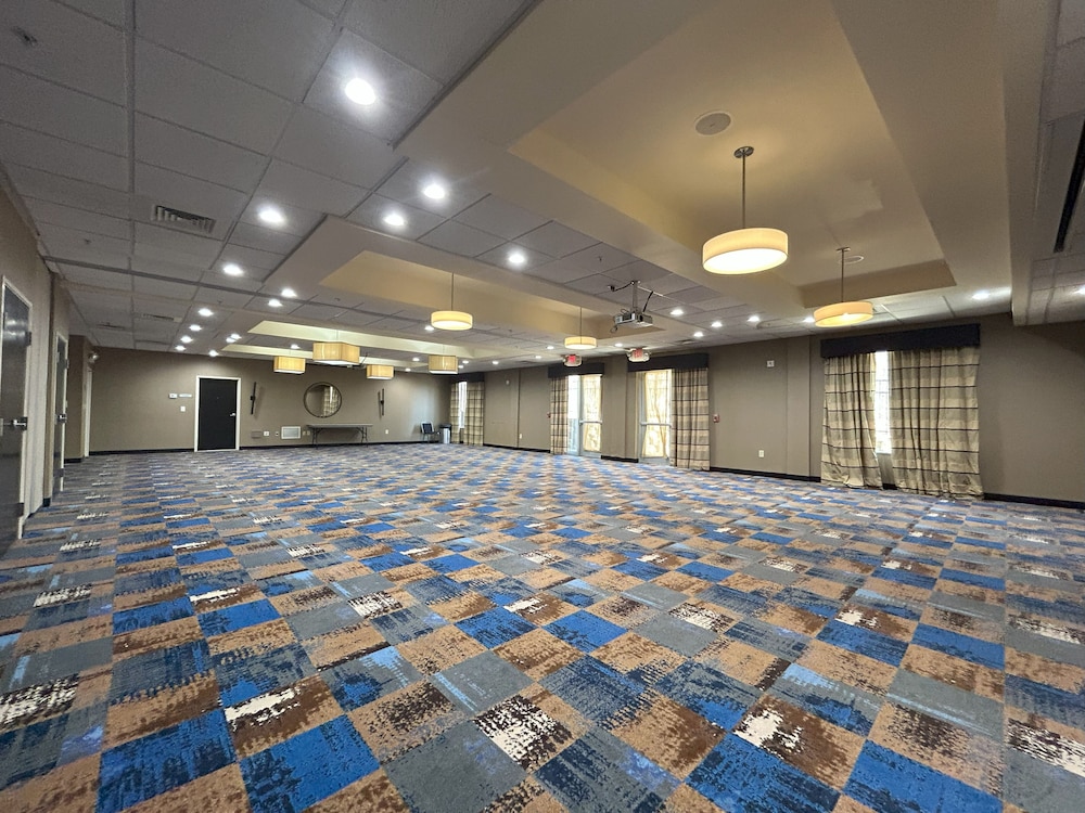 Cambria Hotel Raleigh Durham Airport - photo 37
