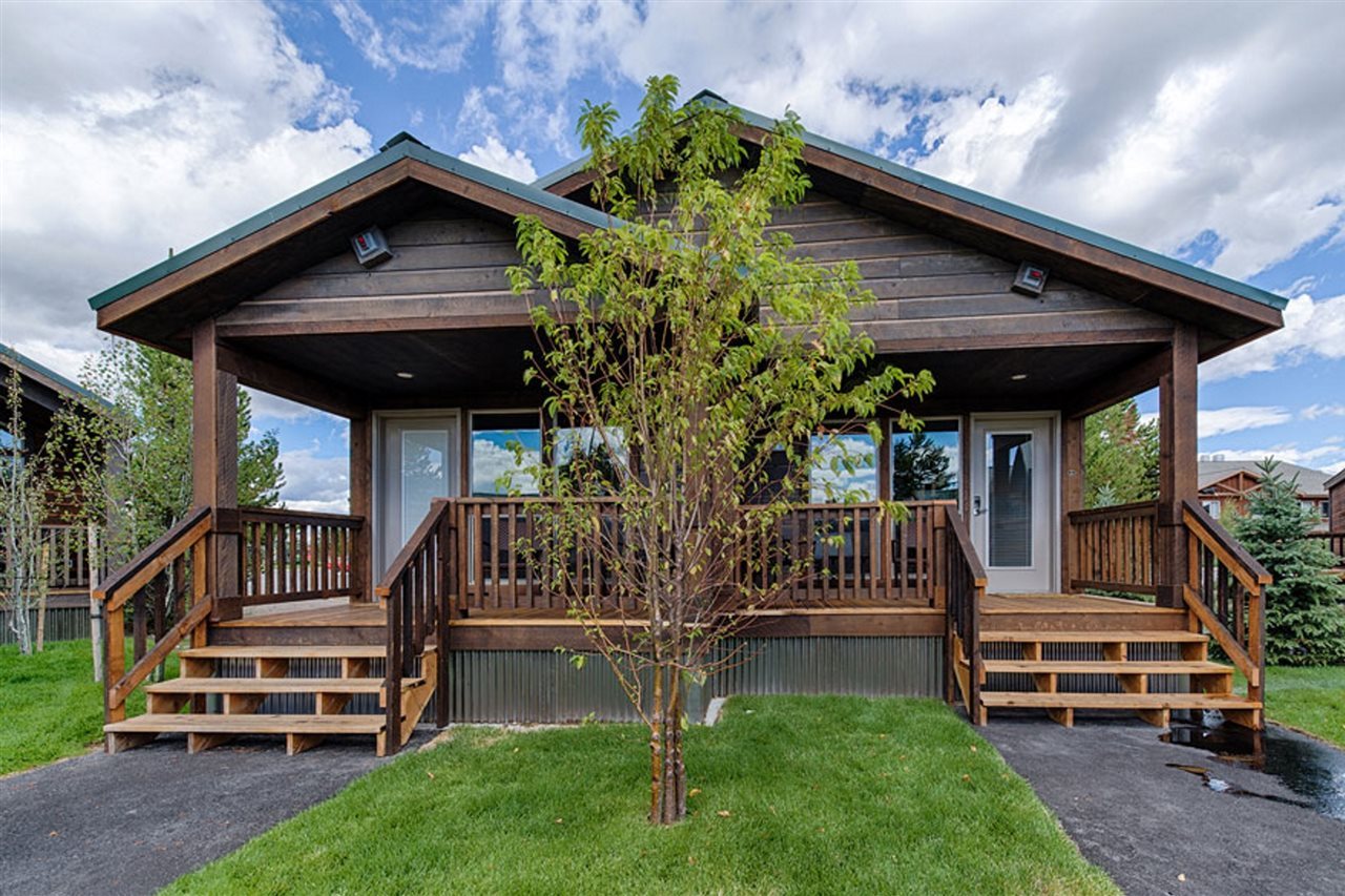 Explorer Cabins At Yellowstone